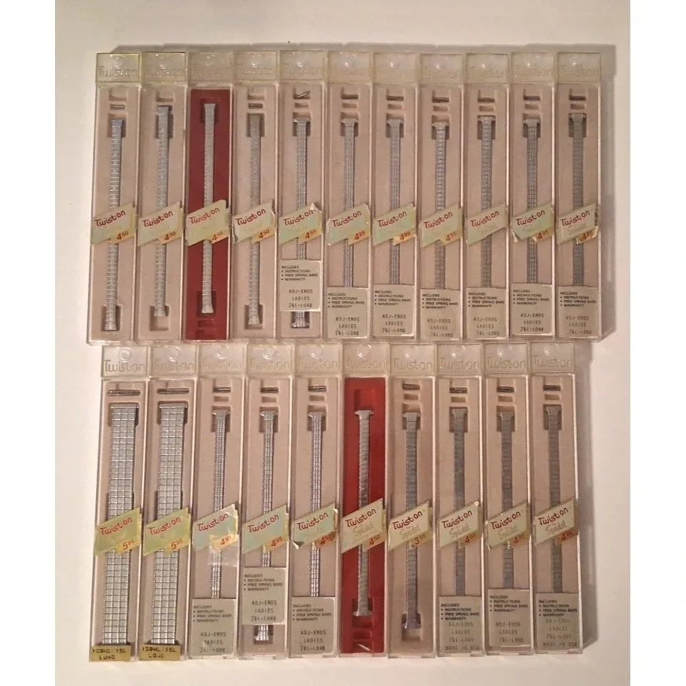 Lot of 21 Speidel Twiston Silvertone Wrist Watchbands Original Cases 2 are wider